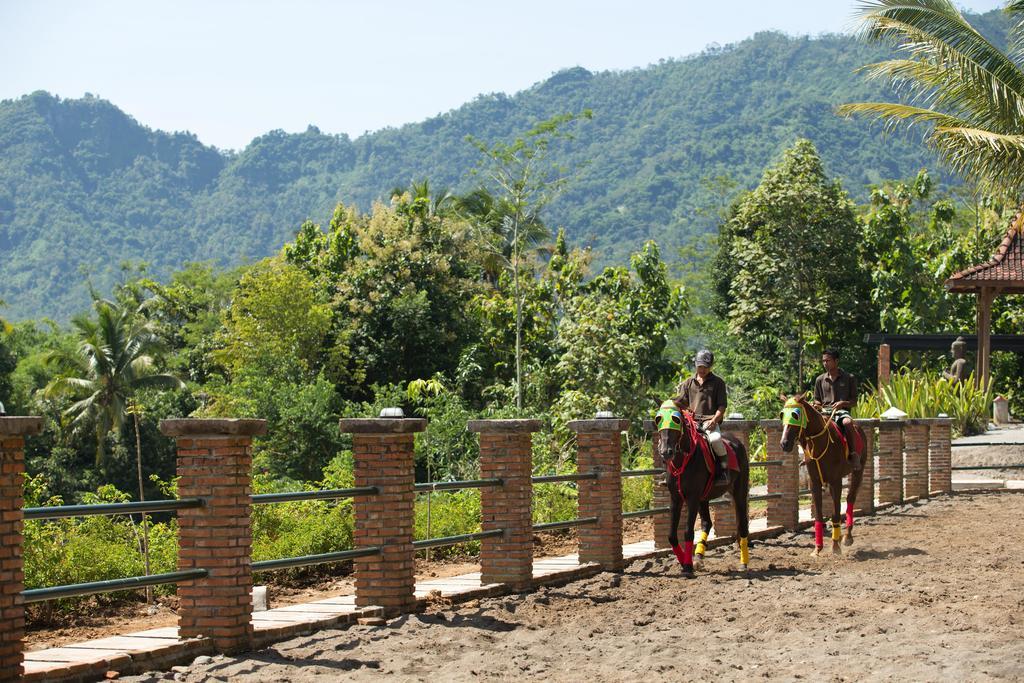 Plataran Borobudur Magelang Exterior photo